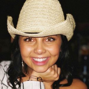 Meet your Posher, Mackenzie